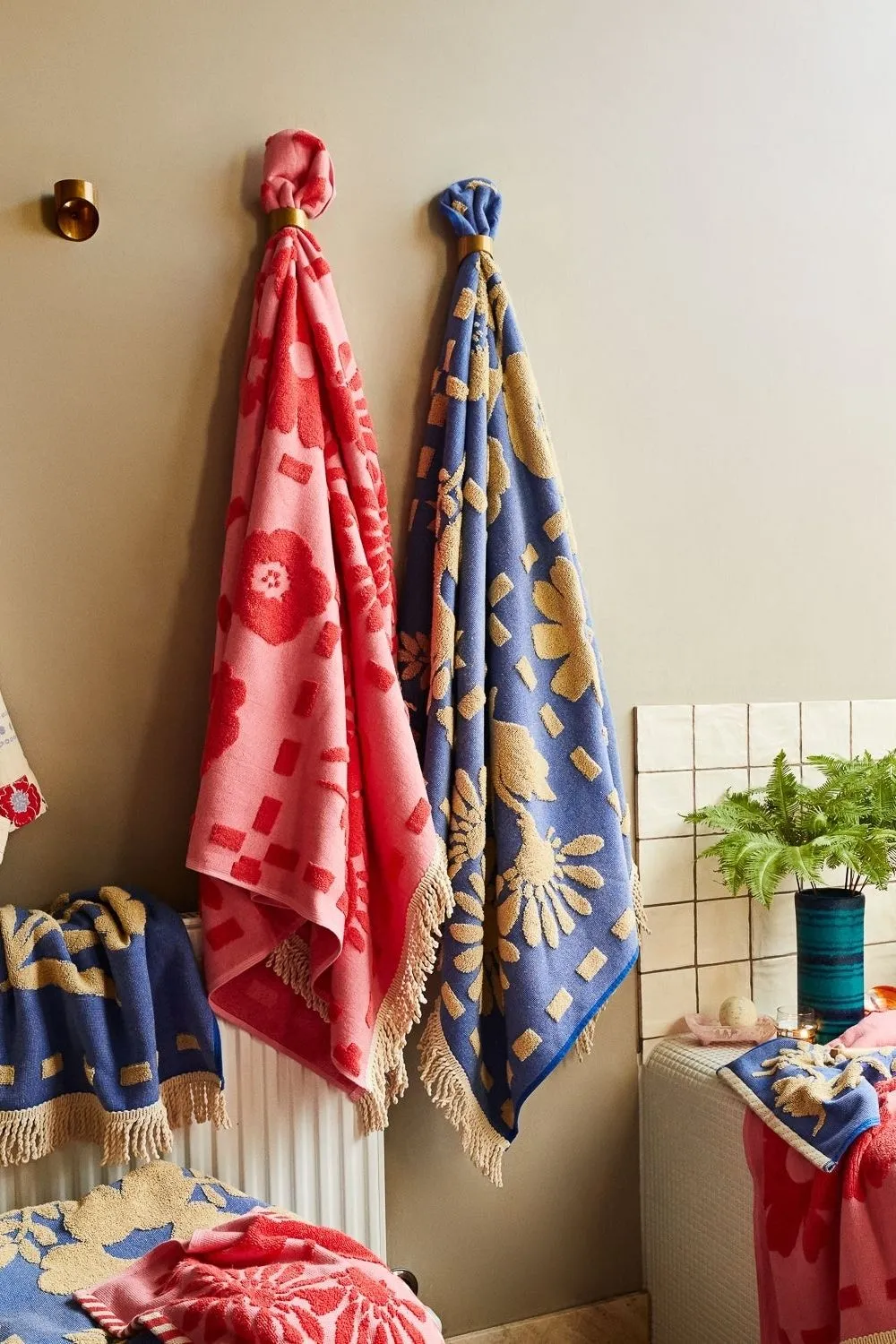 AJA BATH SHEET - POSY