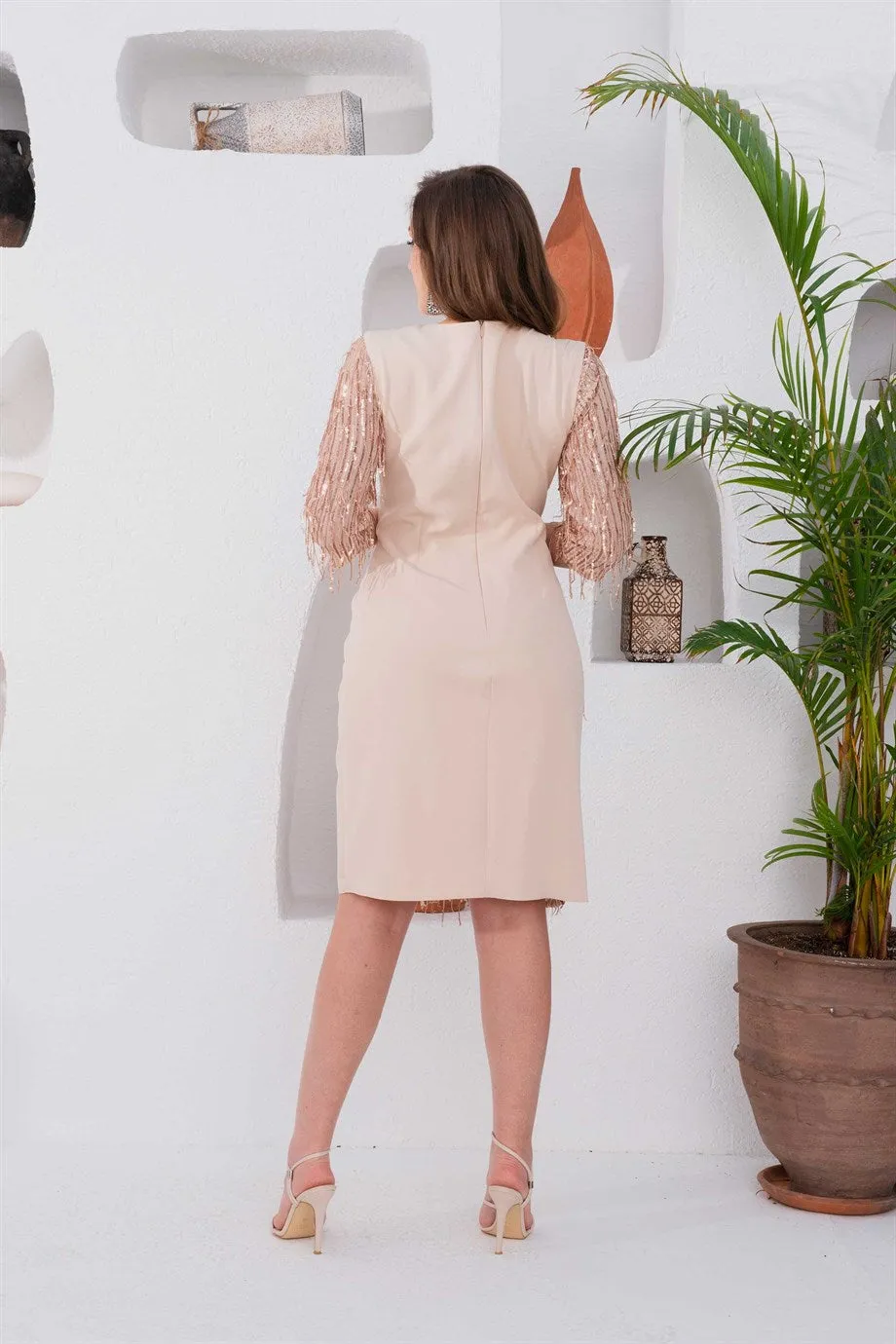 Beige Fringed Sequin Decollete Short Evening Dress