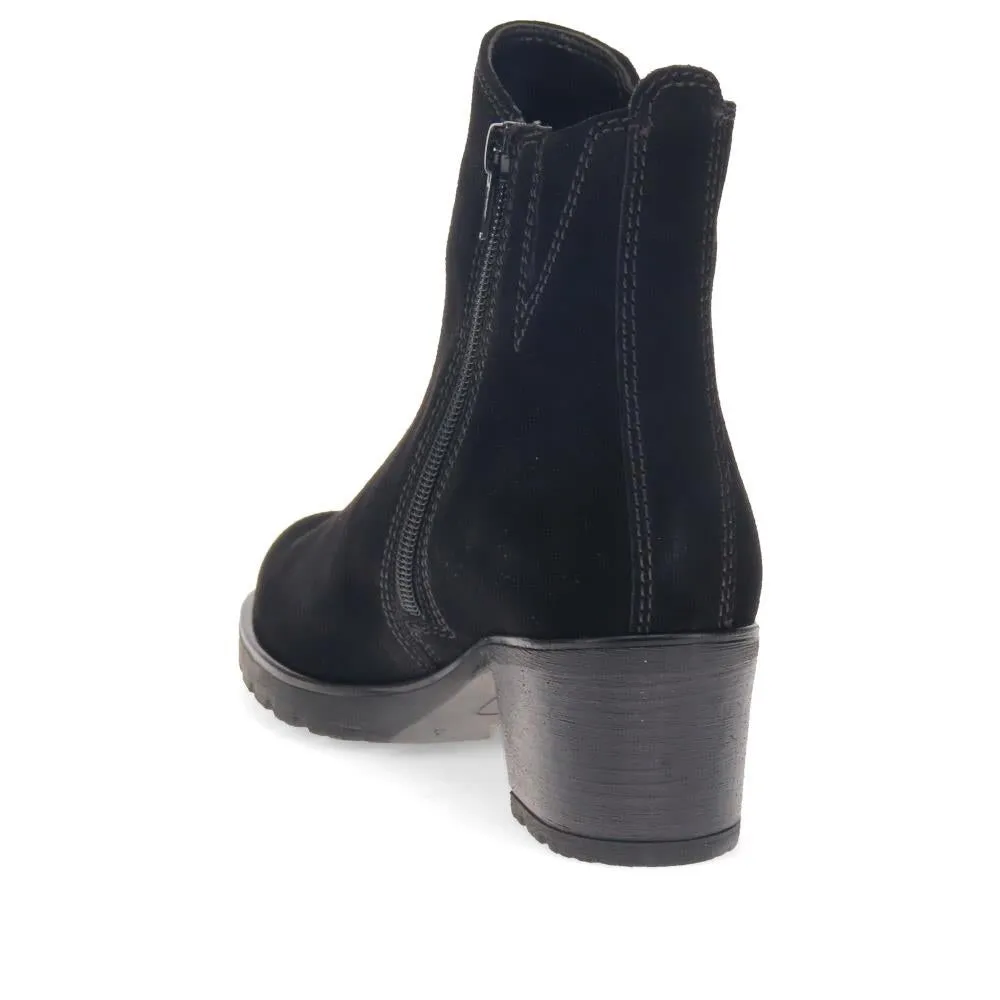 Block-Heeled Ankle Boots - GAB40513 / 325 887