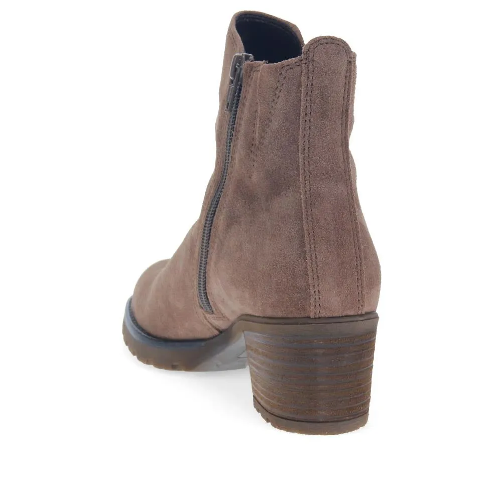Block-Heeled Ankle Boots - GAB40513 / 325 887