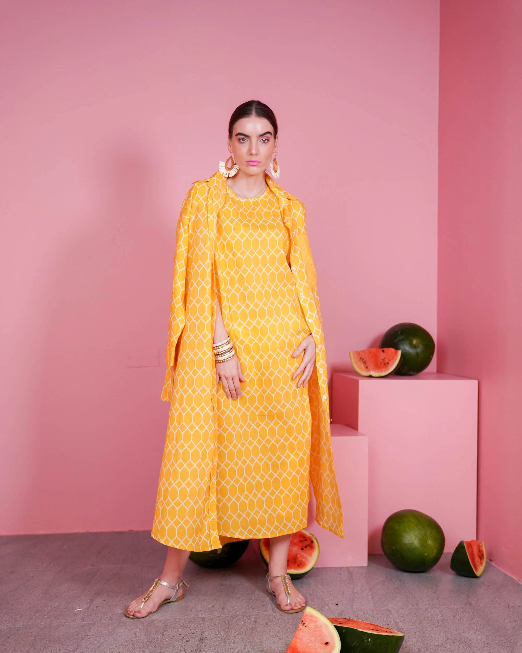Collar Style with embroidered pocket and waist belted long sleeves with cuff embroidered cotton kaftan 2598 - قفطان