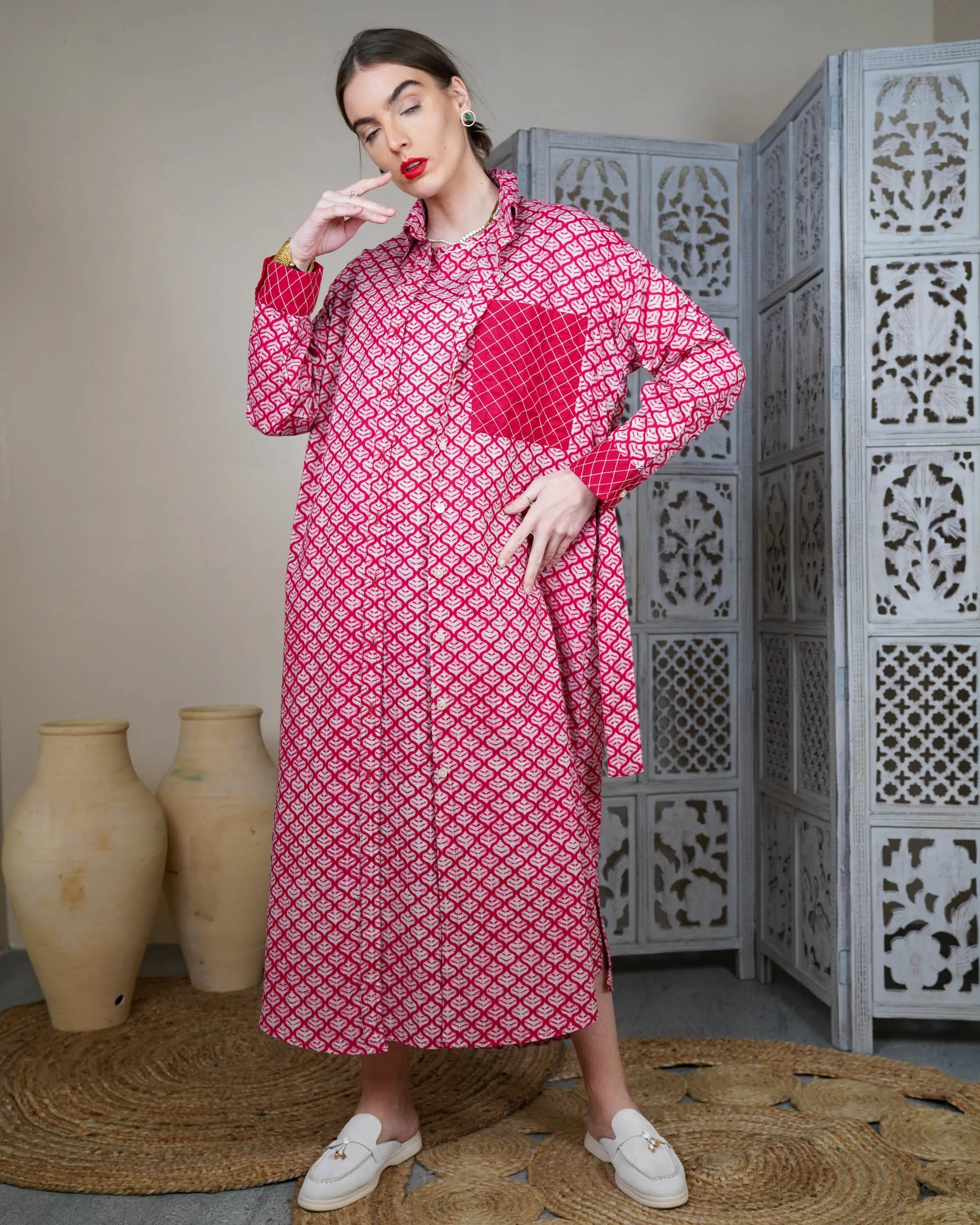 Collar Style with embroidered pocket and waist belted long sleeves with cuff embroidered cotton kaftan 2598 - قفطان