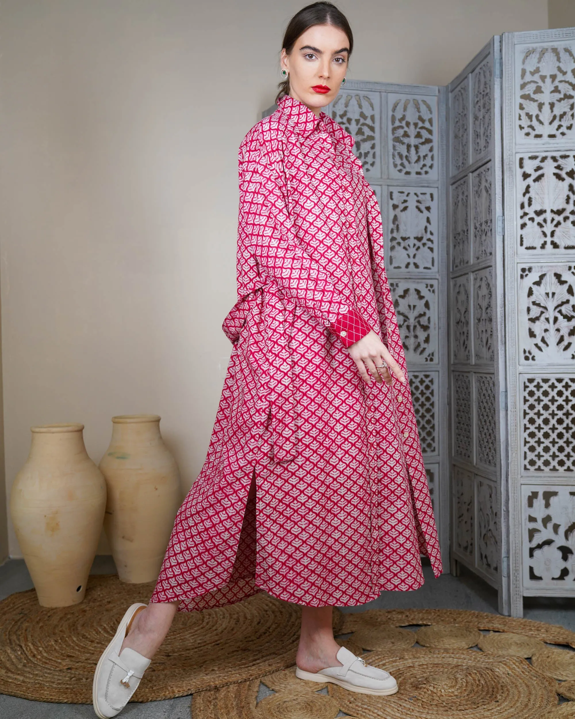 Collar Style with embroidered pocket and waist belted long sleeves with cuff embroidered cotton kaftan 2598 - قفطان