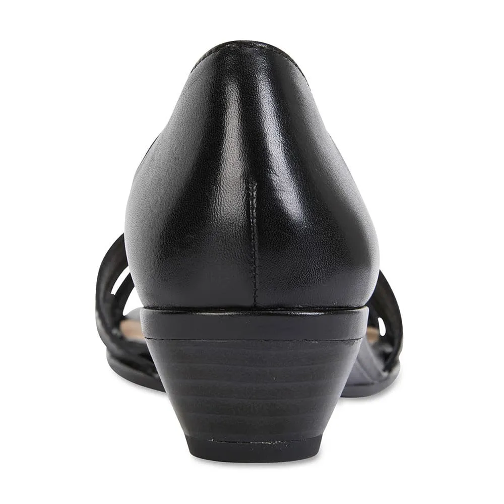Corina Sandal in Black Leather