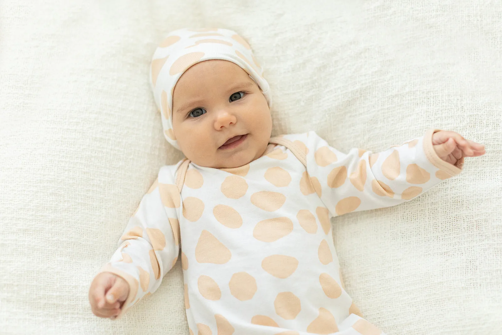 Eden Newborn Receiving Gown Set