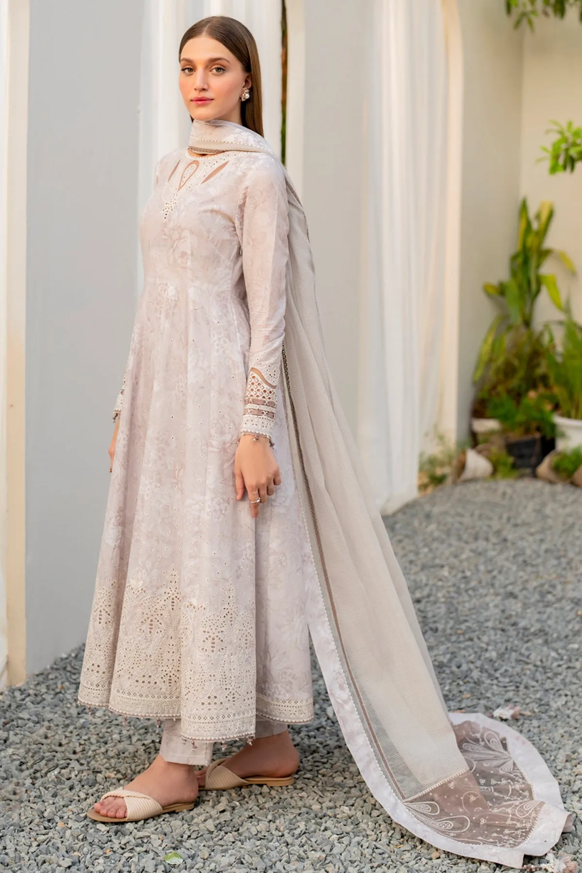 EMBROIDERED LAWN USE-9063