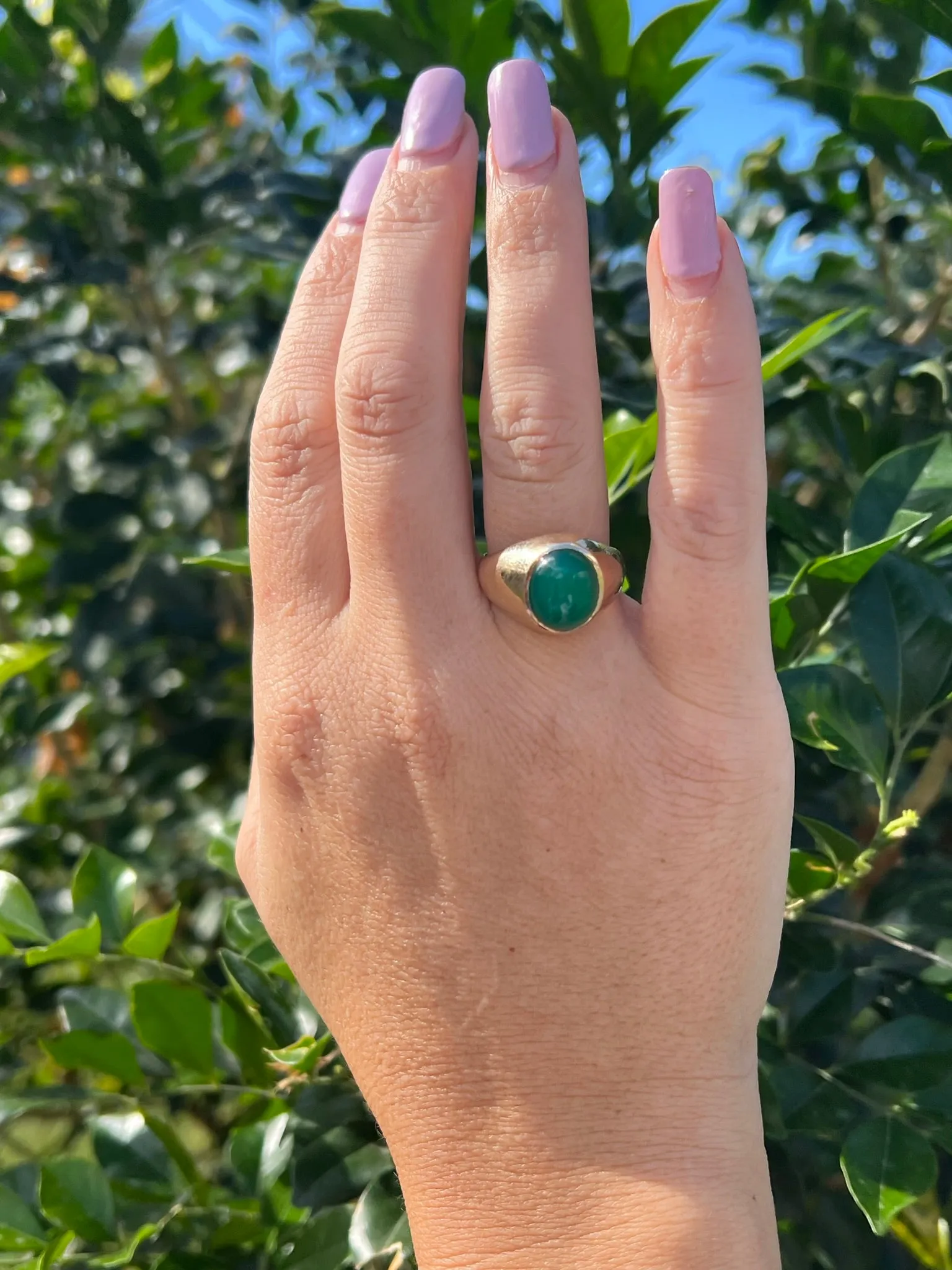 Exclusive 9ct Yellow Gold Agate Men's Ring: The Pinnacle of Elegance