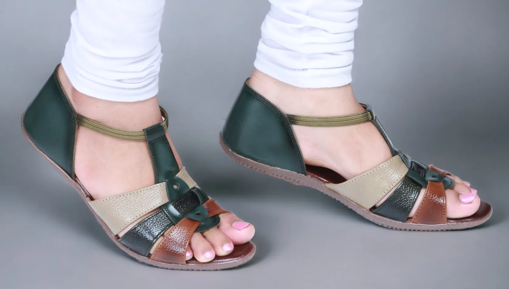 LADIES FLAT LEATHER SANDAL 996057