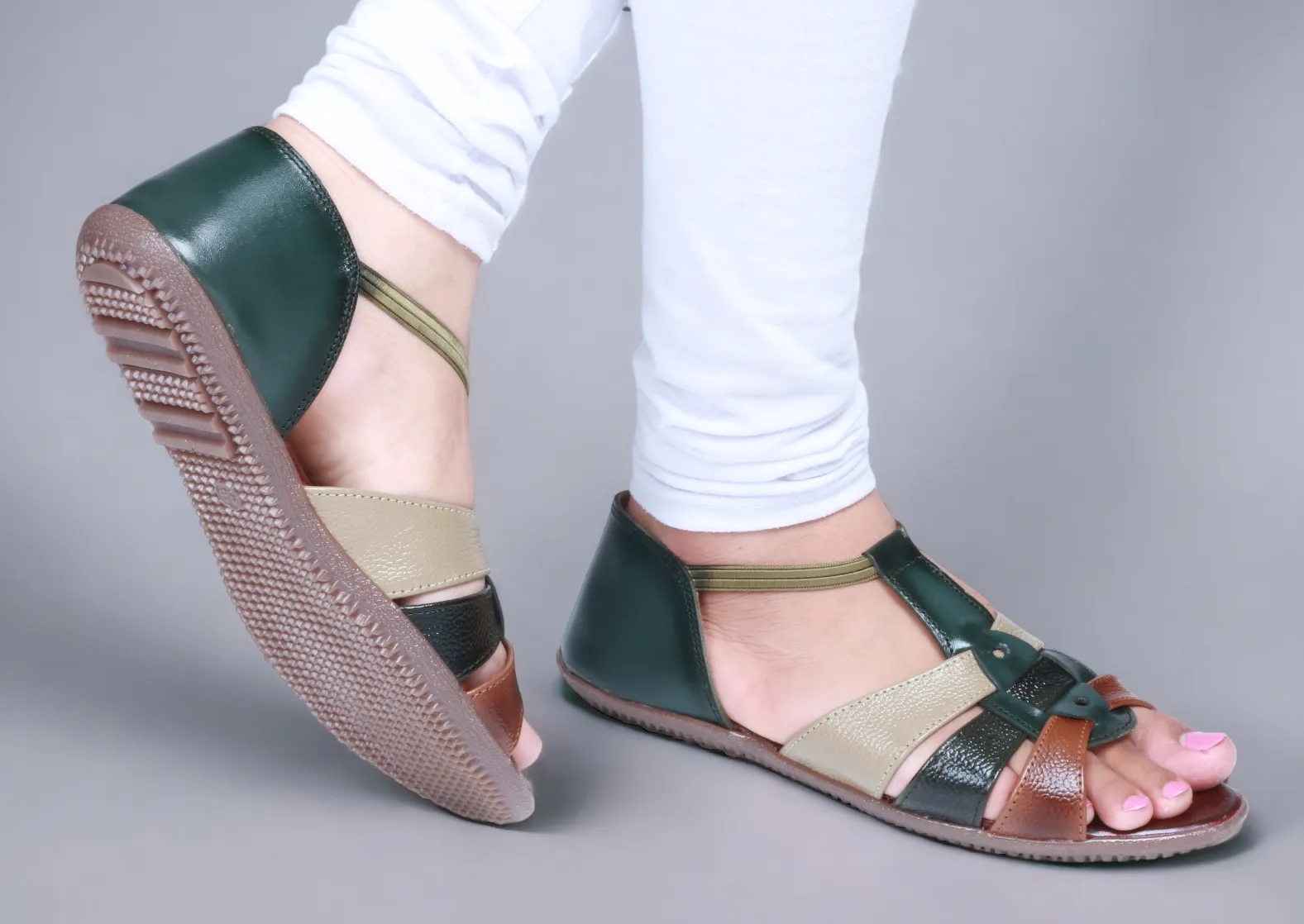 LADIES FLAT LEATHER SANDAL 996057
