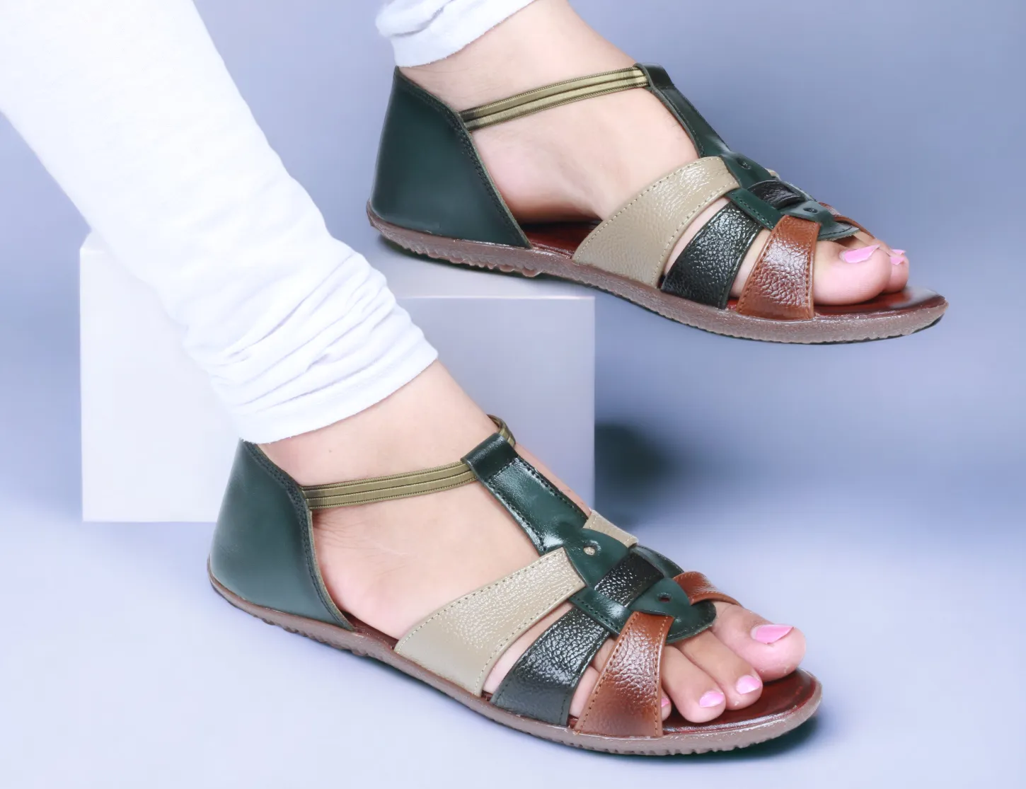 LADIES FLAT LEATHER SANDAL 996057