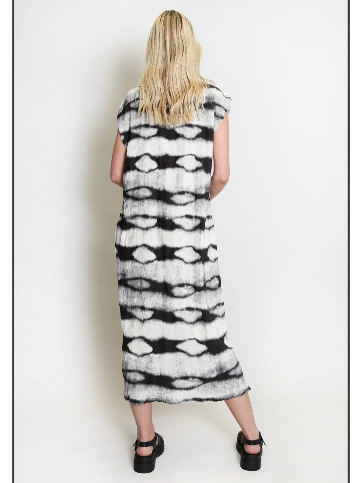 Lottie textured midi dress
