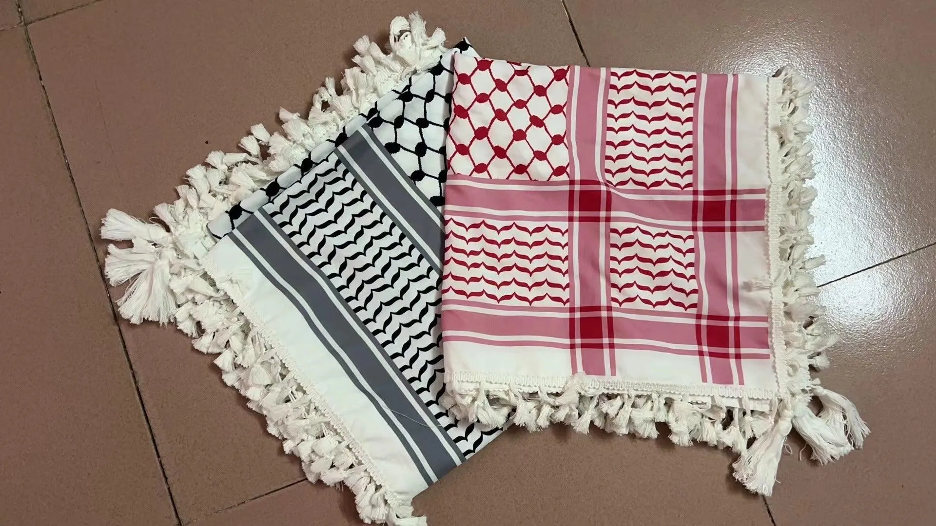 MH052 Four-Sided Fringed  Keffiyeh Square Hijab