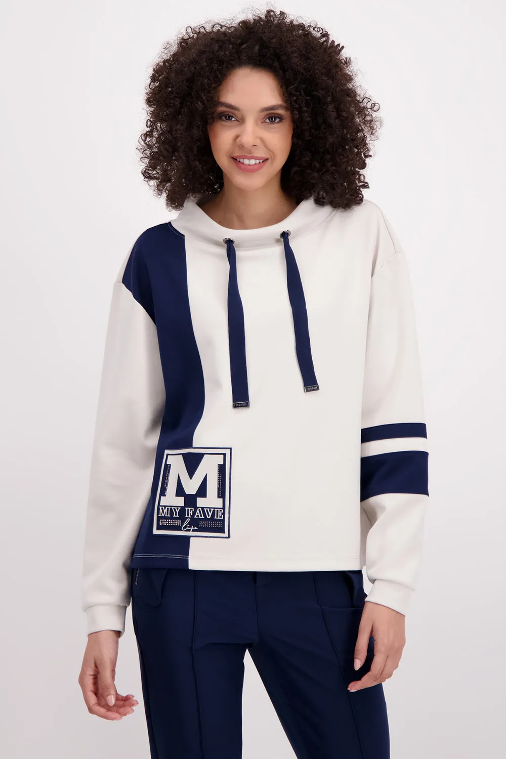 Monari Sweatshirt With Glamorous Patch M806817