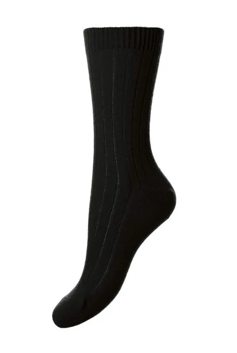 PANTHERELLA ~ Tabitha cashmere blend solid socks
