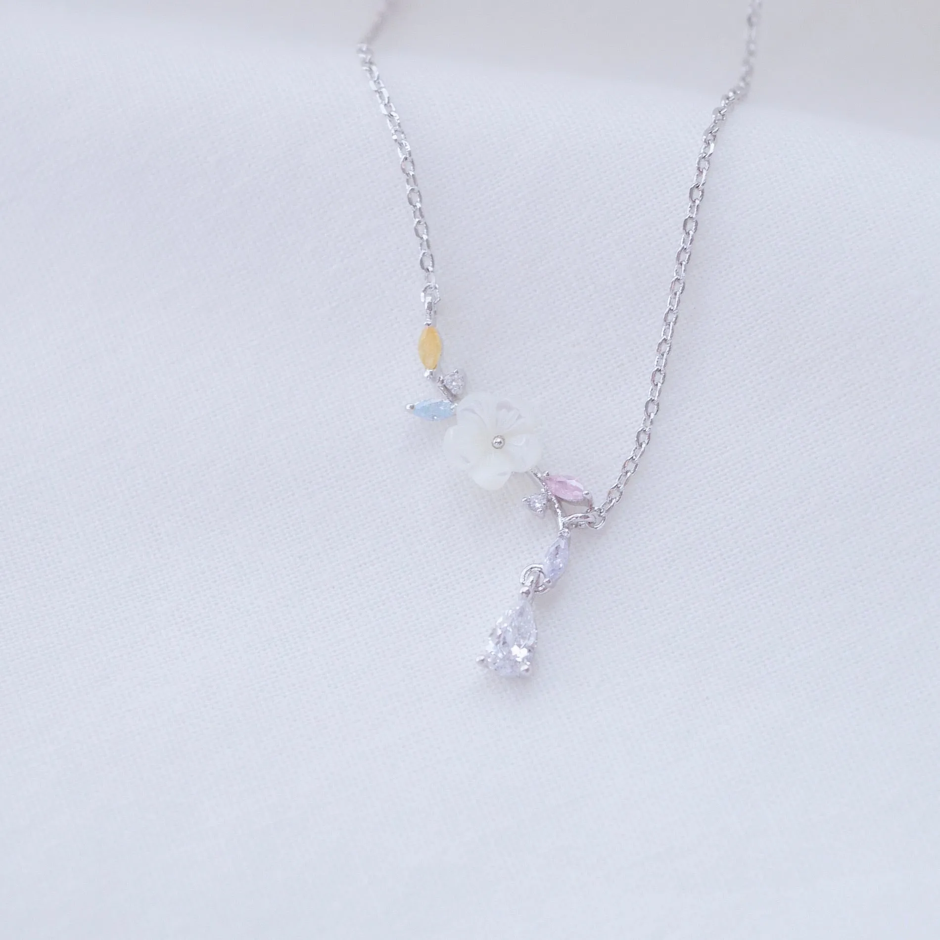Silver Winter Jasmine Necklace